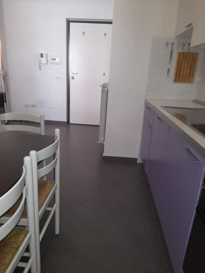 Tranquiloh Apartment Home Терні Екстер'єр фото